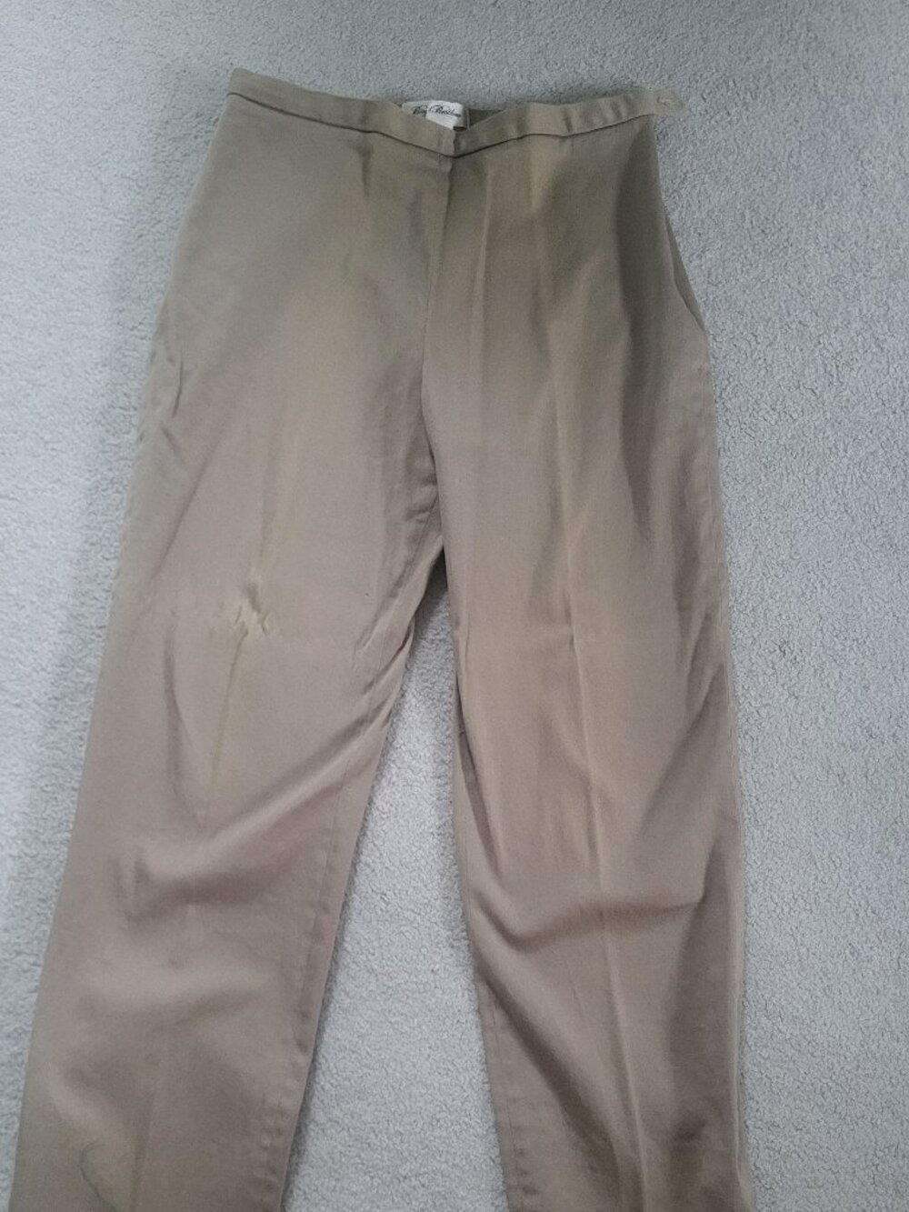 Brooks Bros size 12 flat front & back